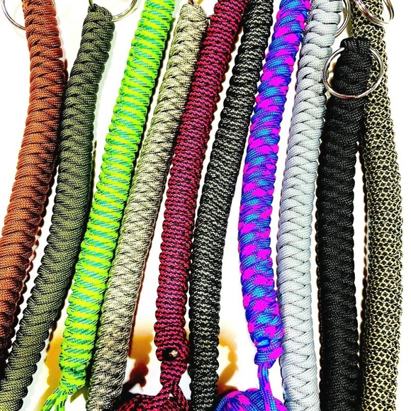 Monkey fist keychains 11” Paracord Handmade Custom - Picture 4 of 6